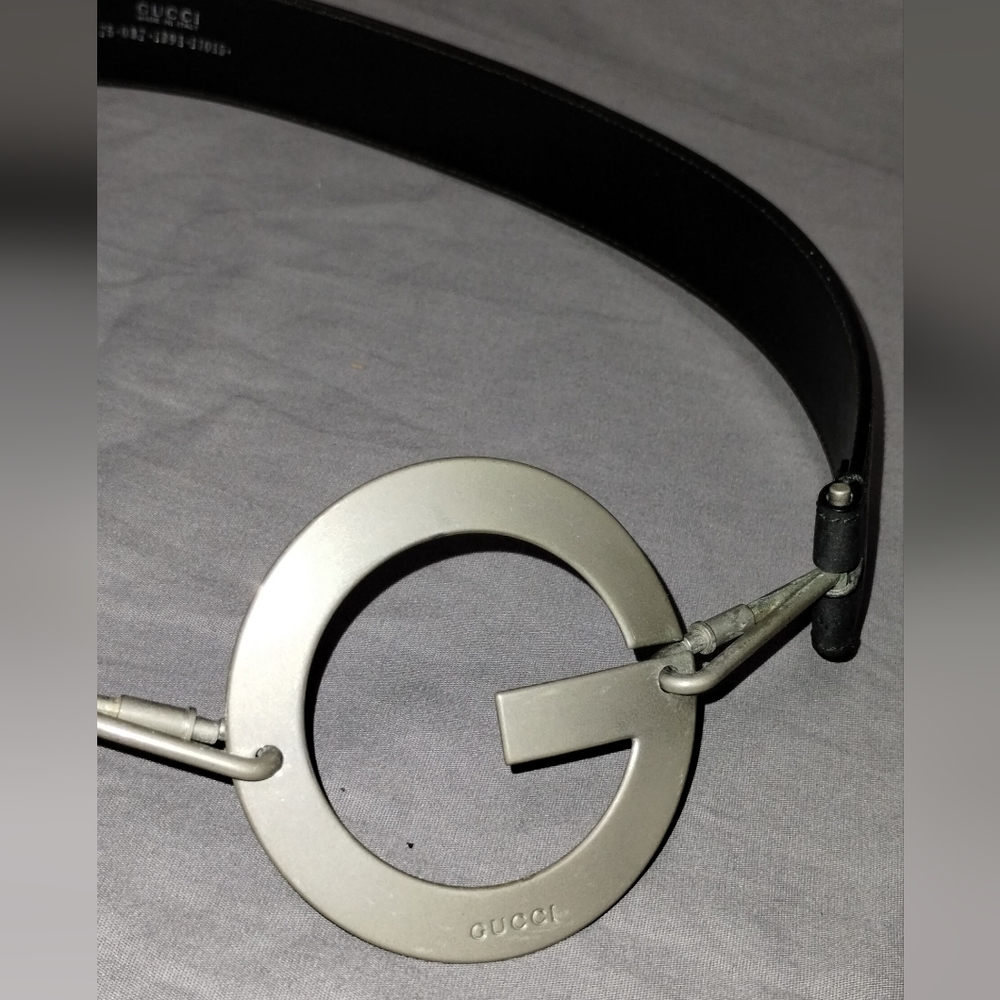 GUCCI BELT ~ BLACK LEATHER WITH SILVER "G" BUCKLE - Picture 5 of 16